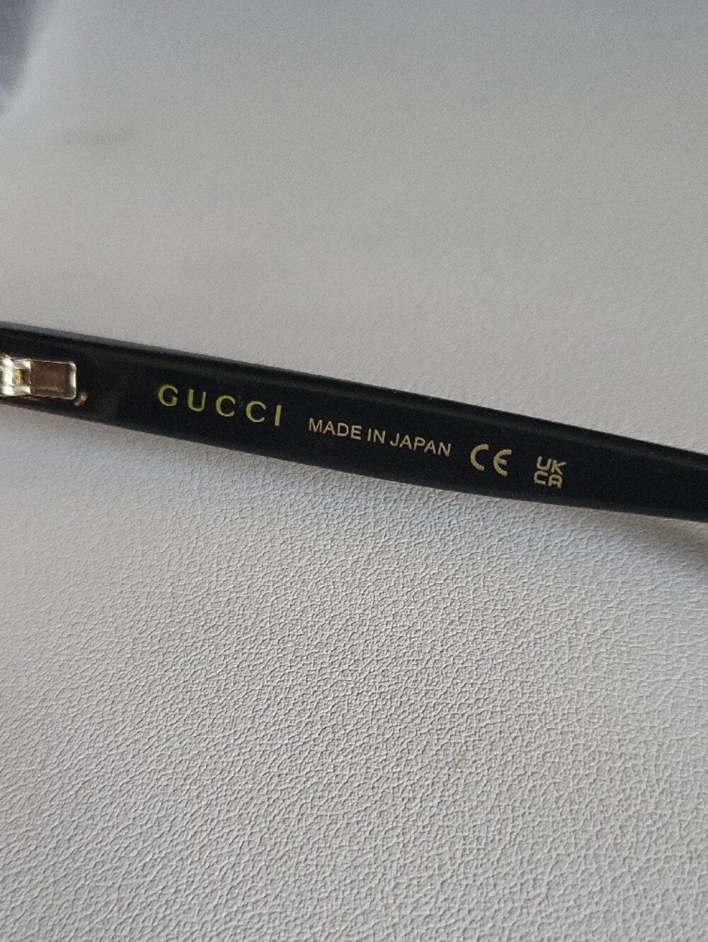 Gucci Round Sunglasses, Cream & Black, Made In Japan - Picture 5 of 7